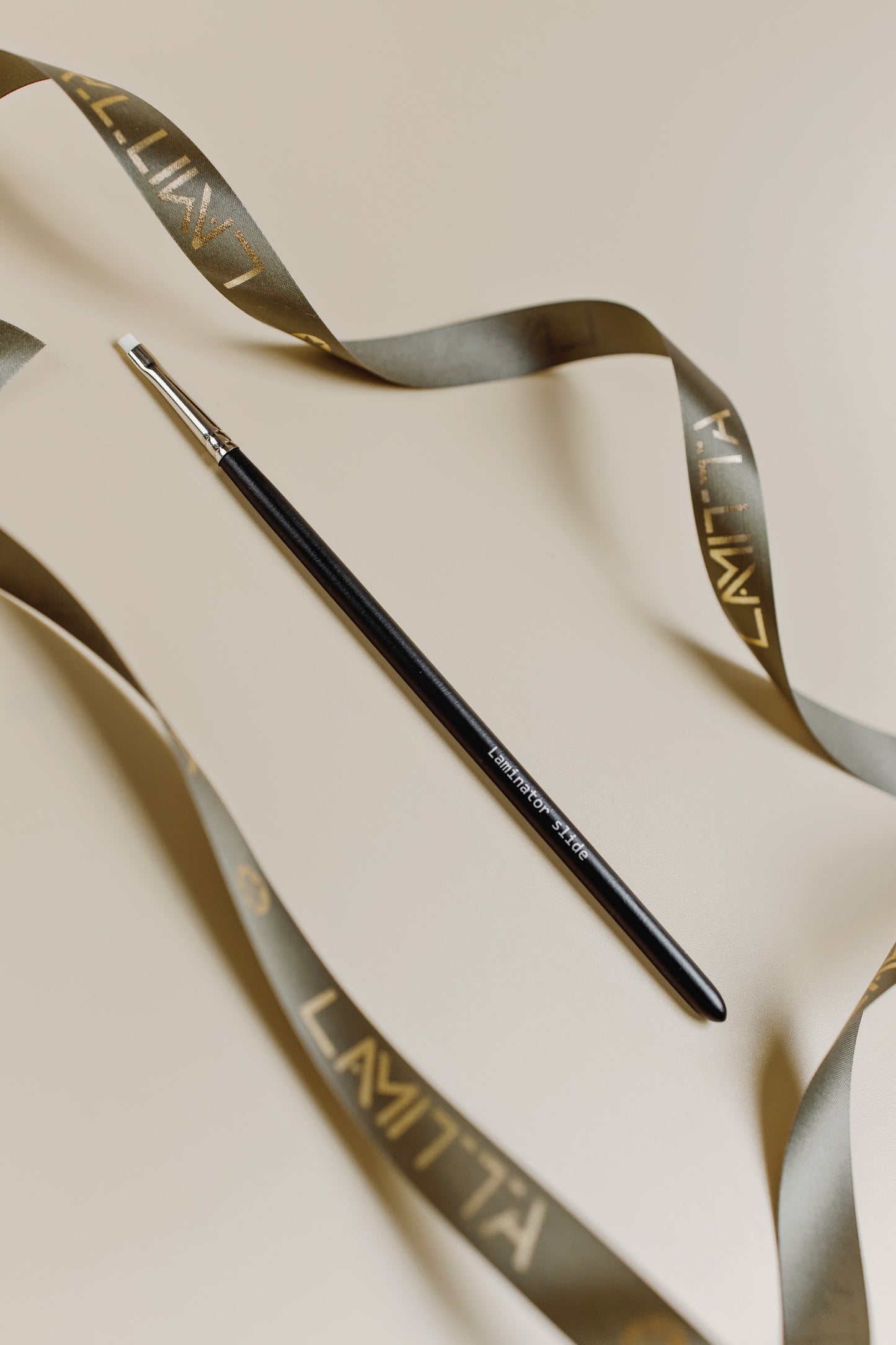 LAMITTA Laminator Slide – Profi-Pinsel für Wimpernlifting